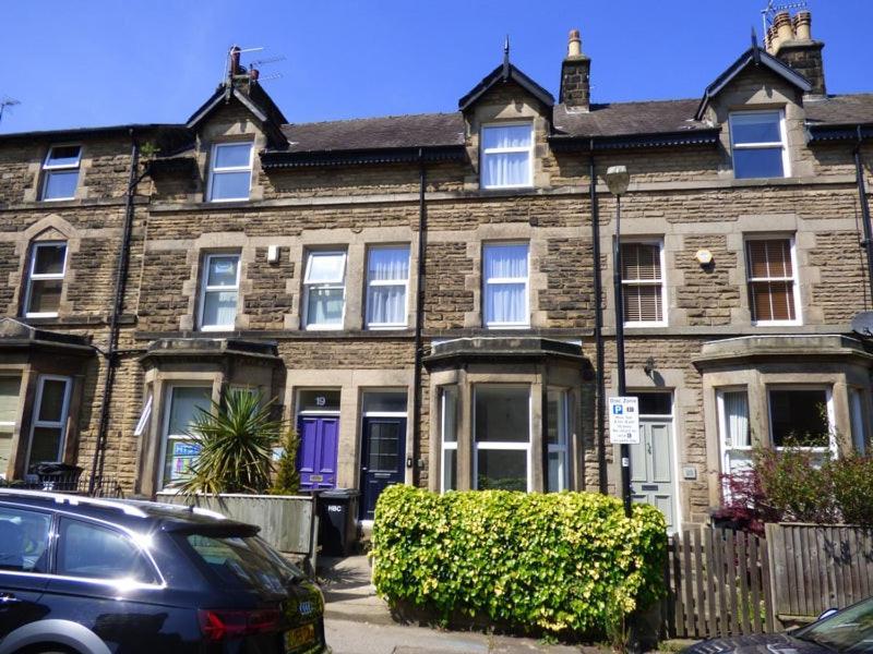 4 Bedroom House In Harrogate Town Centre Extérieur photo